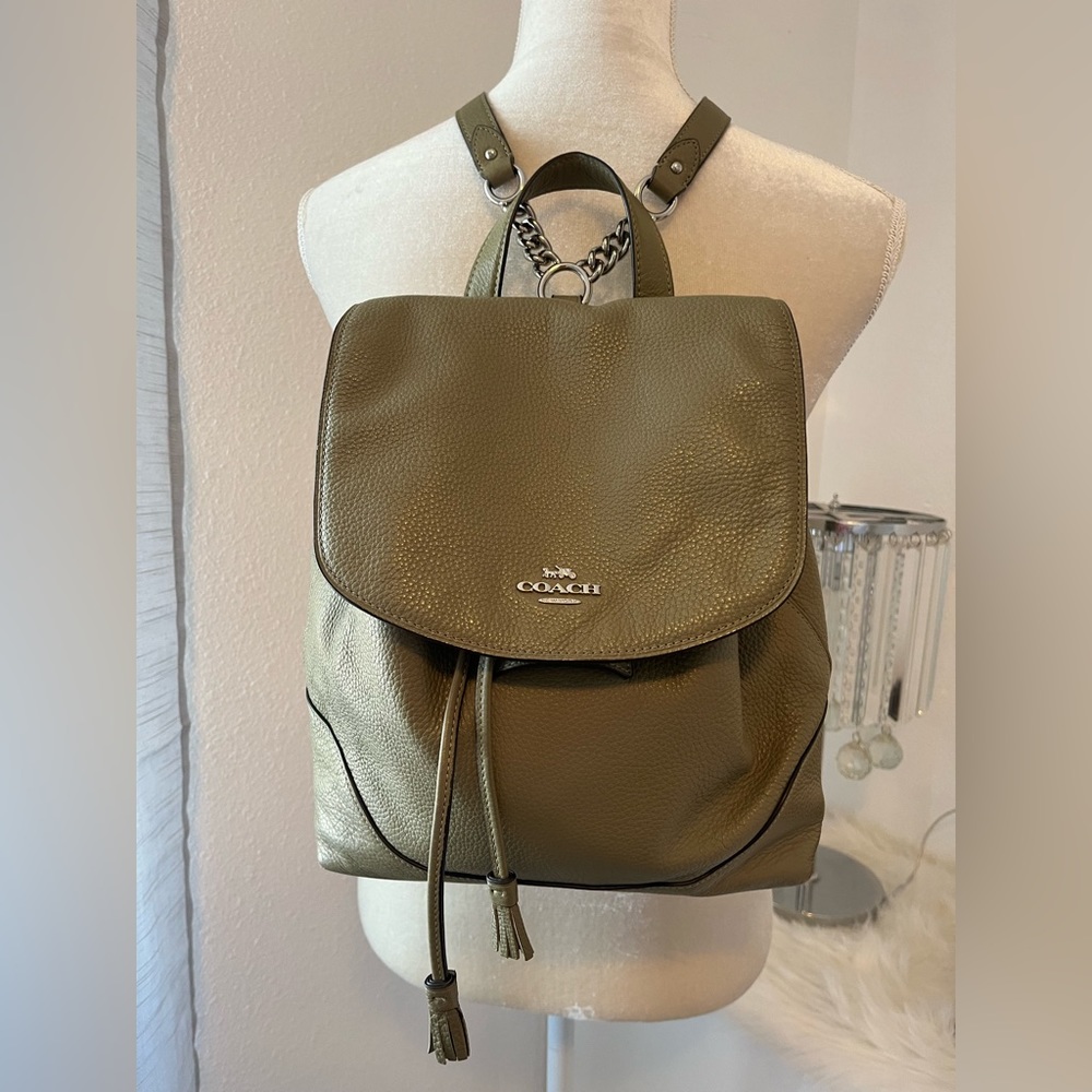 ❌SOLD❌ Army green Coach backpack